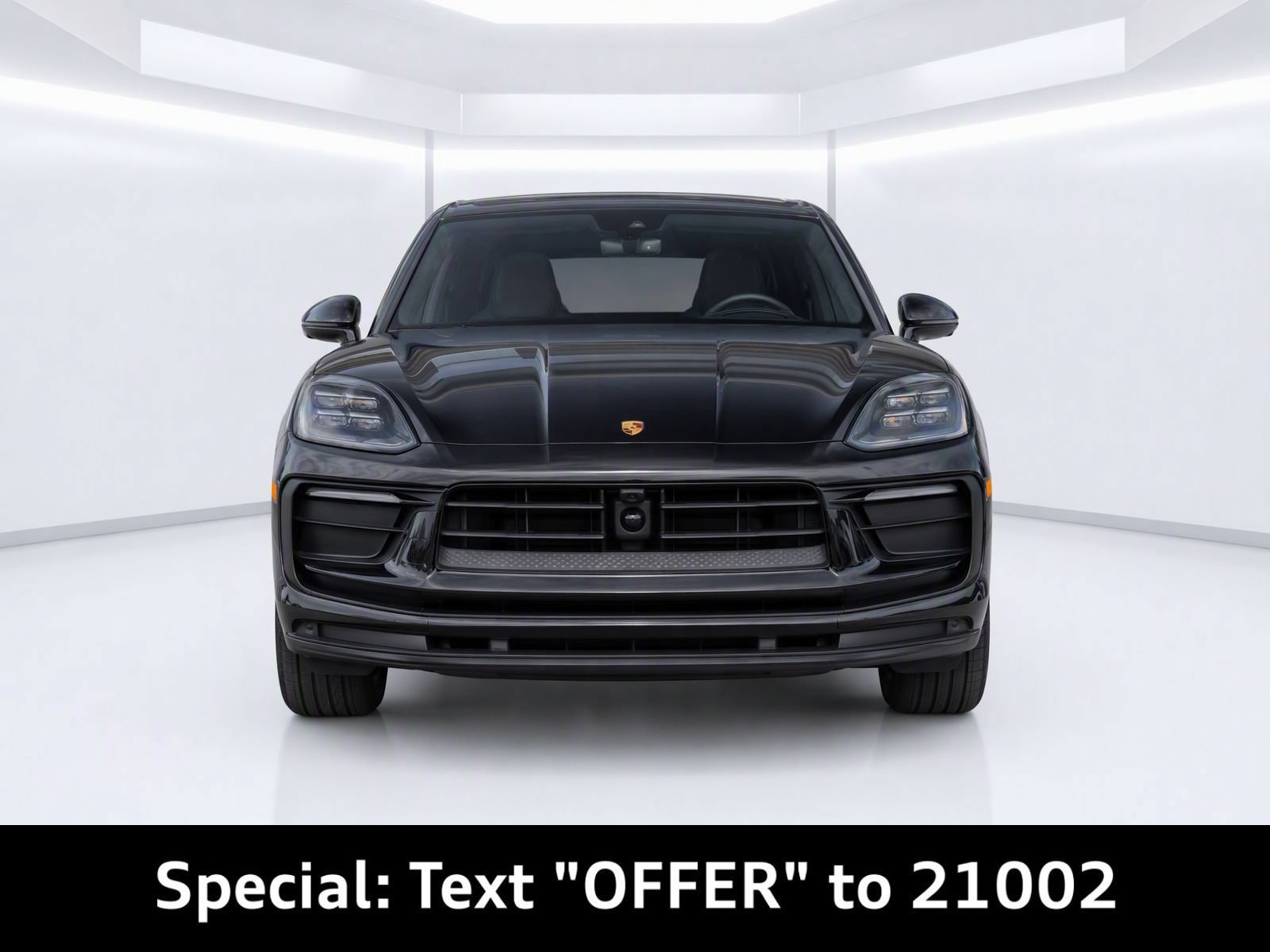 Used 2024 Porsche Macan AWD/4WD image 5