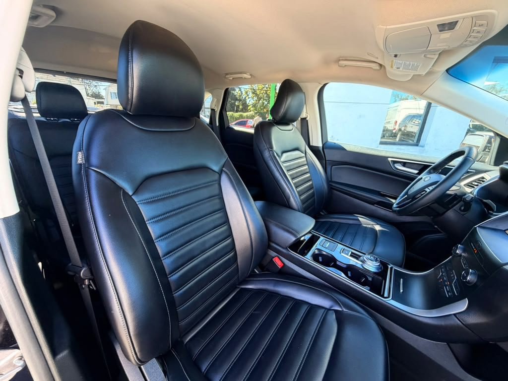 Used 2019 Ford Edge SEL w/ Equipment Group 201A AWD/4WD image 26