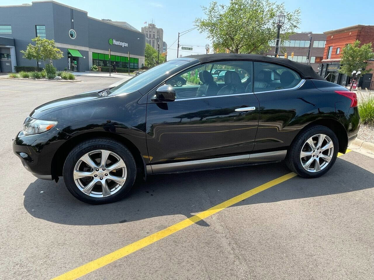 Used 2014 Nissan Murano CrossCabriolet w/ Navigation Package image 14