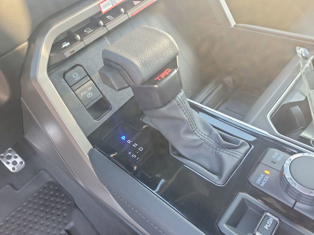 Used 2025 Toyota Tundra Limited image 28