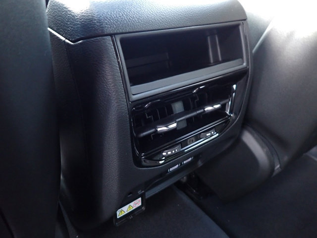 New 2025 Jeep Grand Cherokee Altitude AWD/4WD image 14