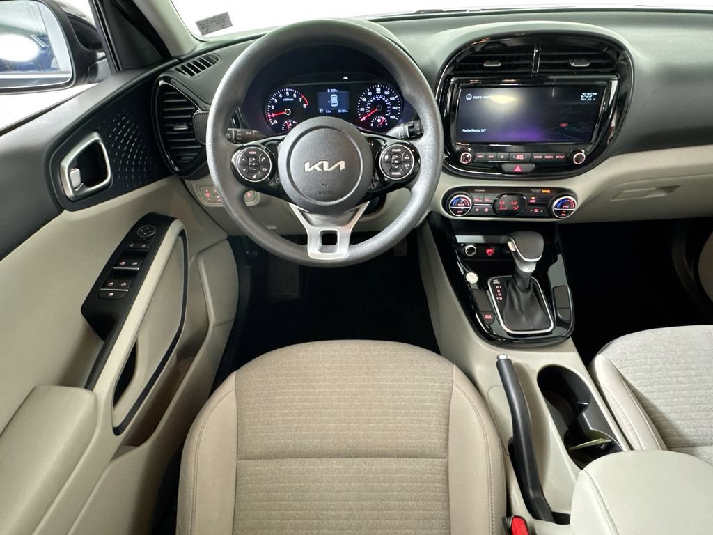 Used 2022 Kia Soul S FWD image 21