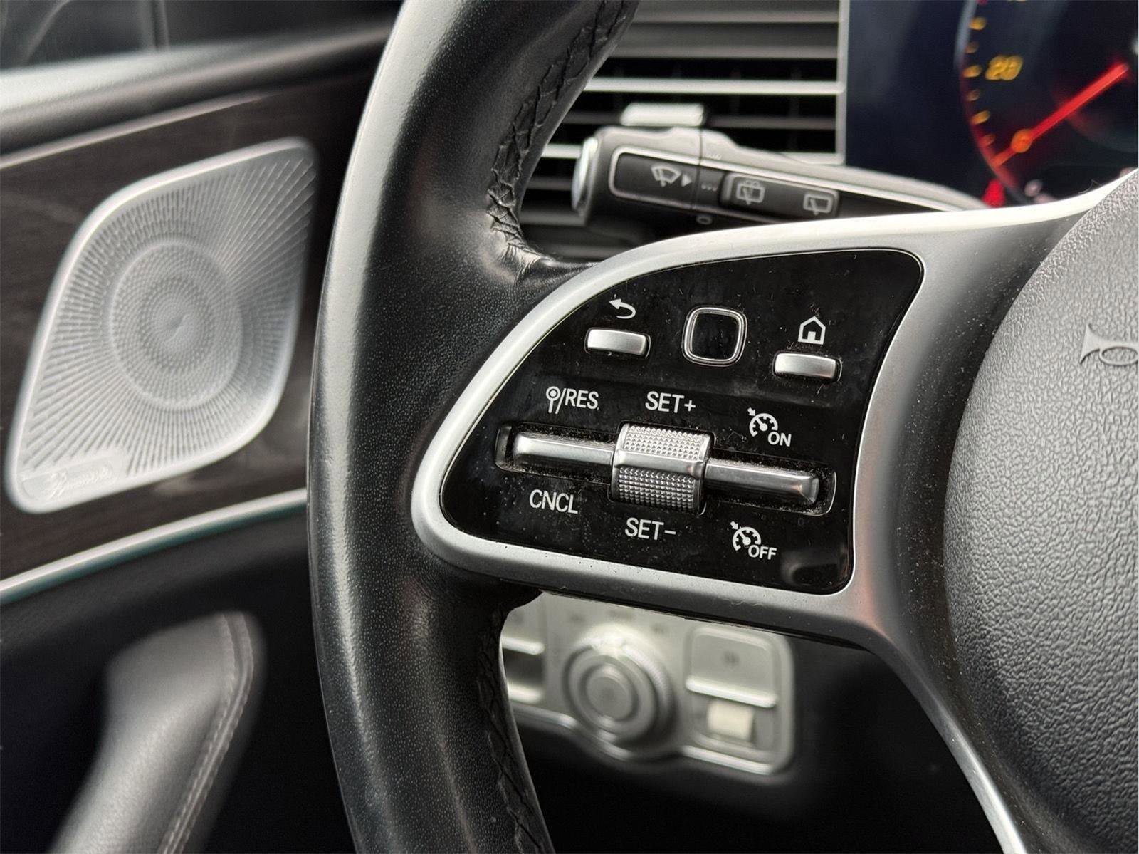 Used 2020 Mercedes-Benz GLS 450 4MATIC image 15