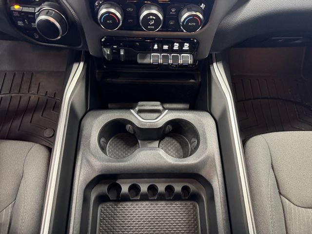 Used 2022 RAM 1500 Big Horn AWD/4WD image 17