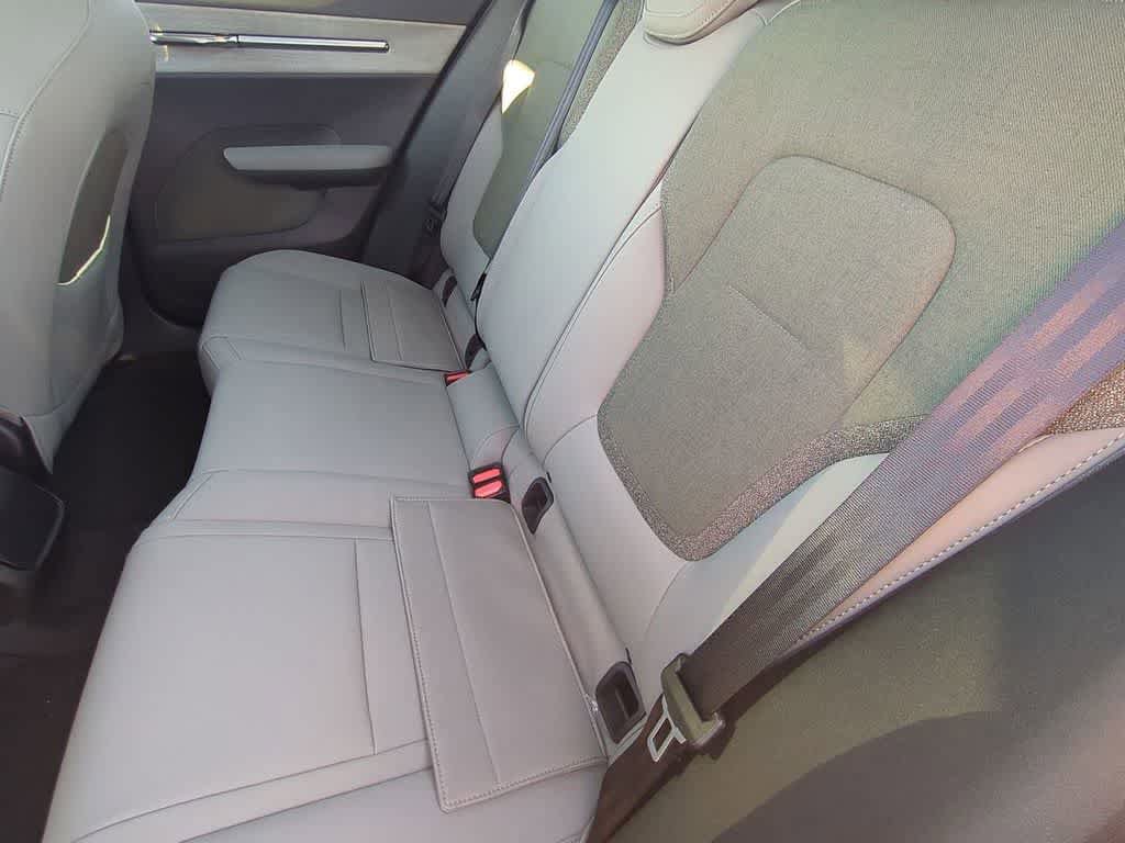 New 2025 Volvo EX30 Plus w/ Protection Package Premier image 18
