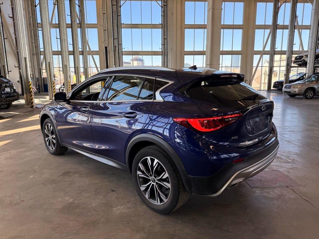 Used 2018 INFINITI QX30 Premium w/ Cargo Package image 5