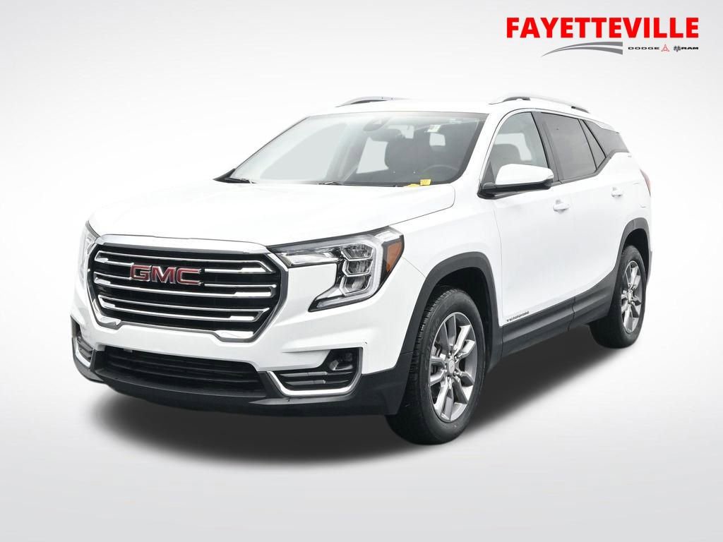 Used 2024 GMC Terrain SLT image 1