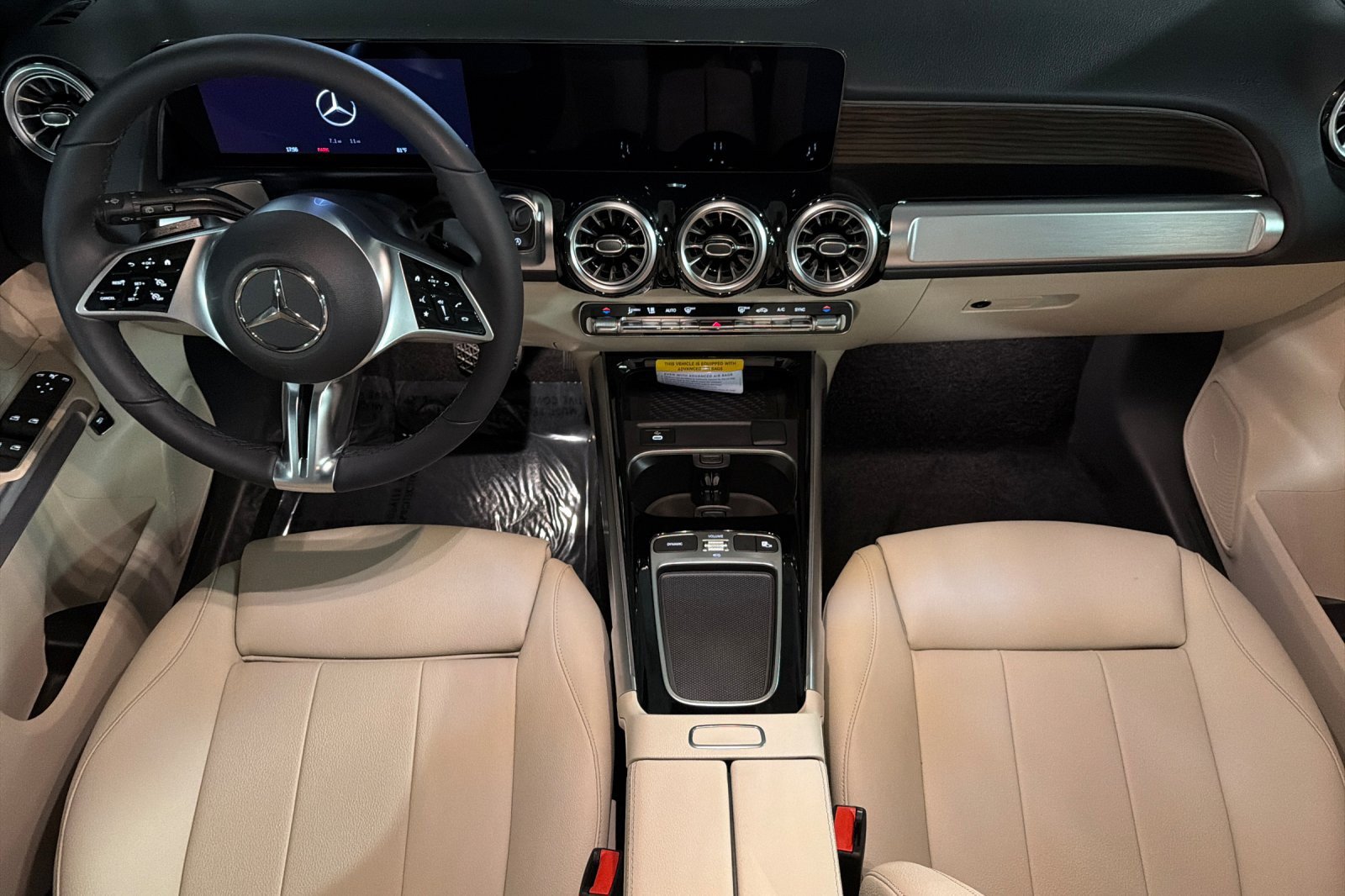 New 2026 Mercedes-Benz GLB 250 image 12