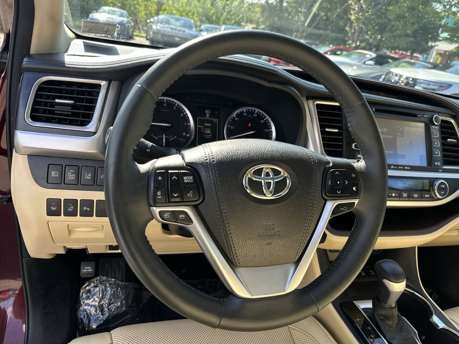 Used 2016 Toyota Highlander Limited Platinum AWD/4WD image 17