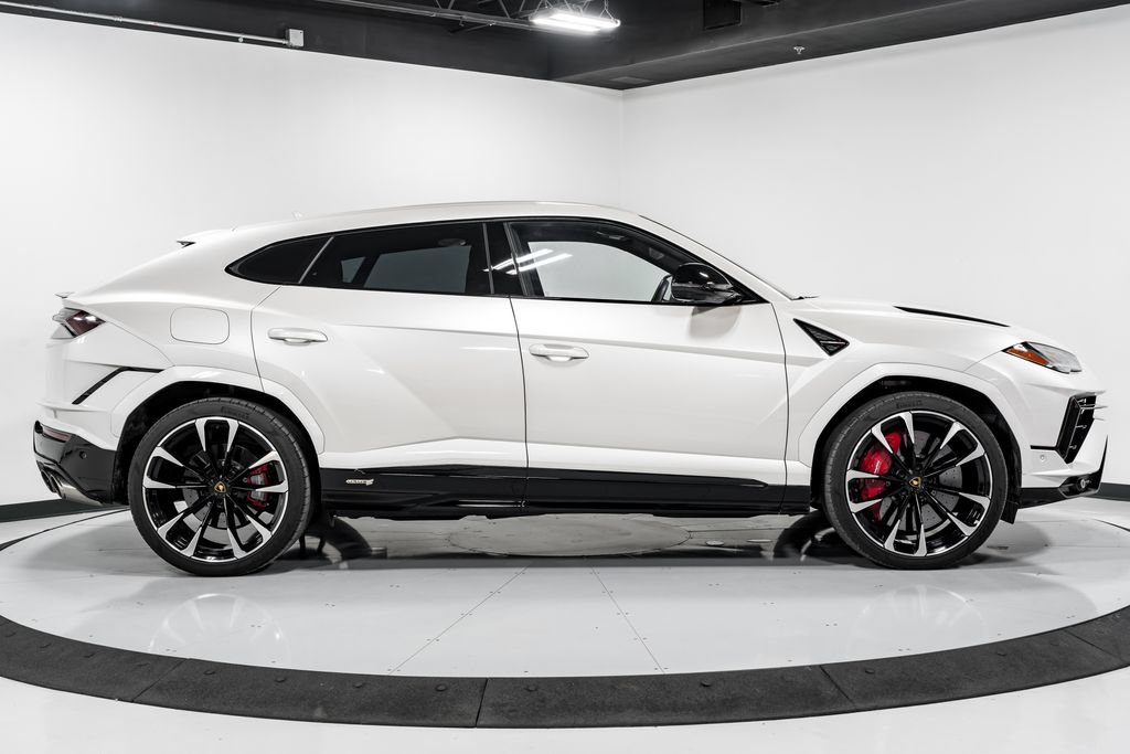 Used 2024 Lamborghini Urus S AWD/4WD image 2
