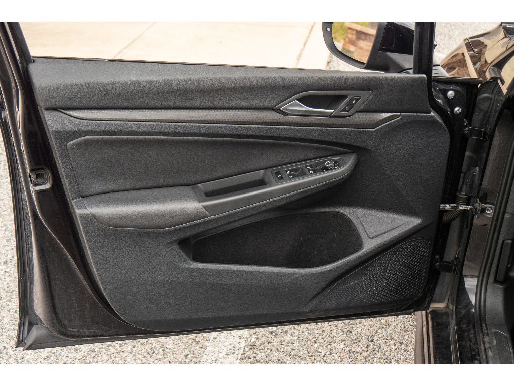 Used 2022 Volkswagen GTI Autobahn FWD image 10