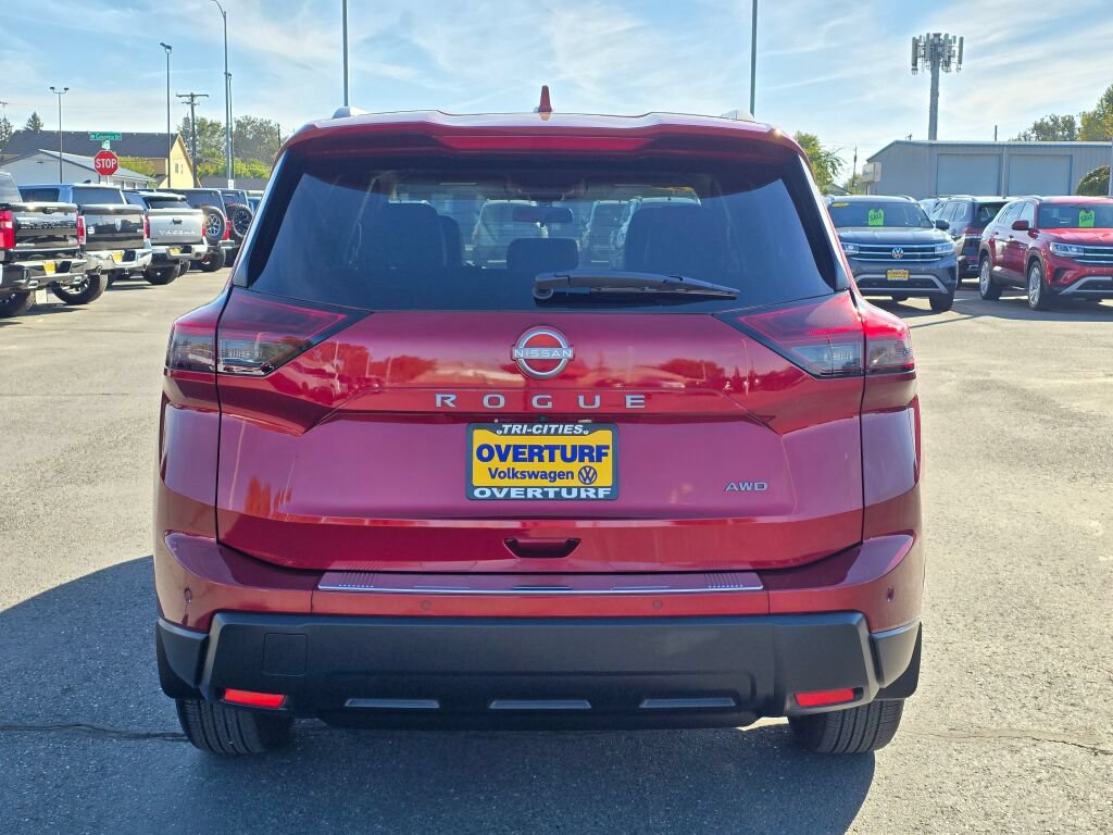 Used 2026 Nissan Rogue SV w/ SV Premium Package AWD/4WD image 5