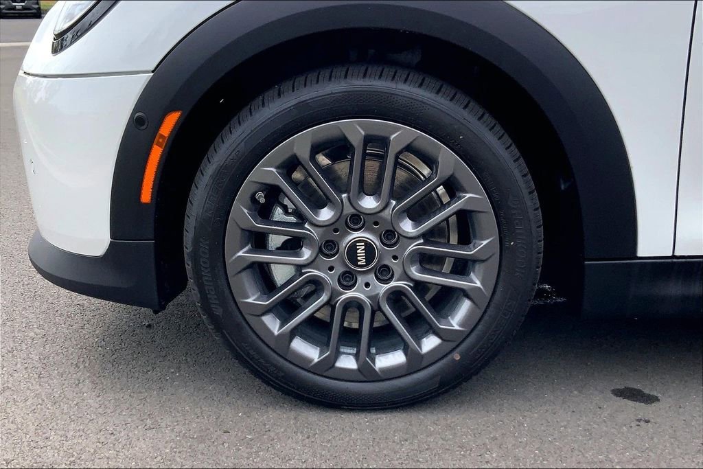 New 2026 MINI Cooper 2-Door Hardtop image 12