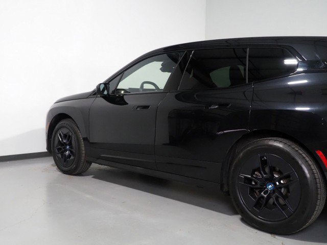 Used 2024 BMW iX xDrive50 w/ Premium Package image 74