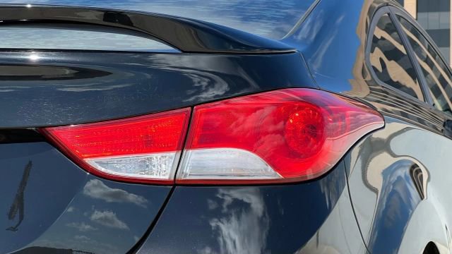 Used 2013 Hyundai Elantra image 39