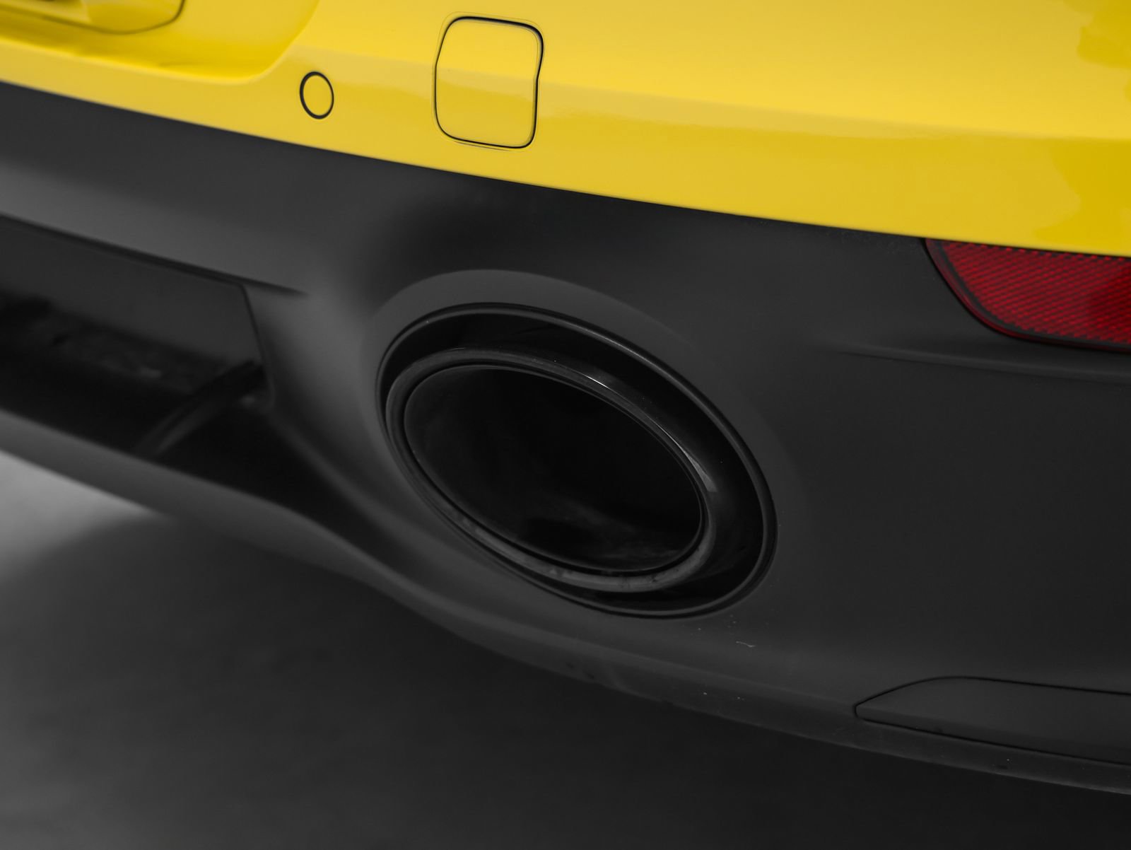 Certified 2024 Porsche 911 Carrera 4 GTS AWD/4WD image 20