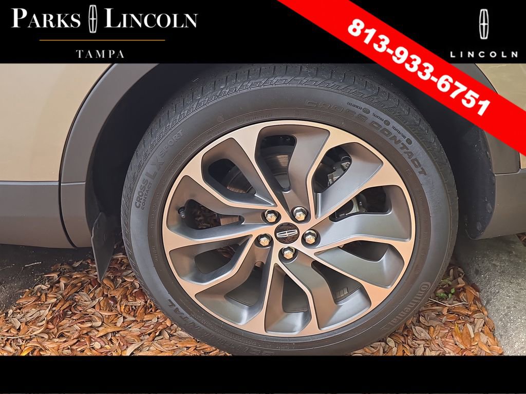 Used 2023 Lincoln Nautilus Reserve w/ Class II Trailer Tow Package image 11