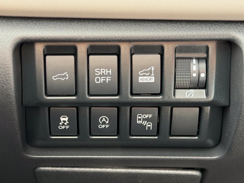 Used 2023 Subaru Forester Limited AWD/4WD image 18