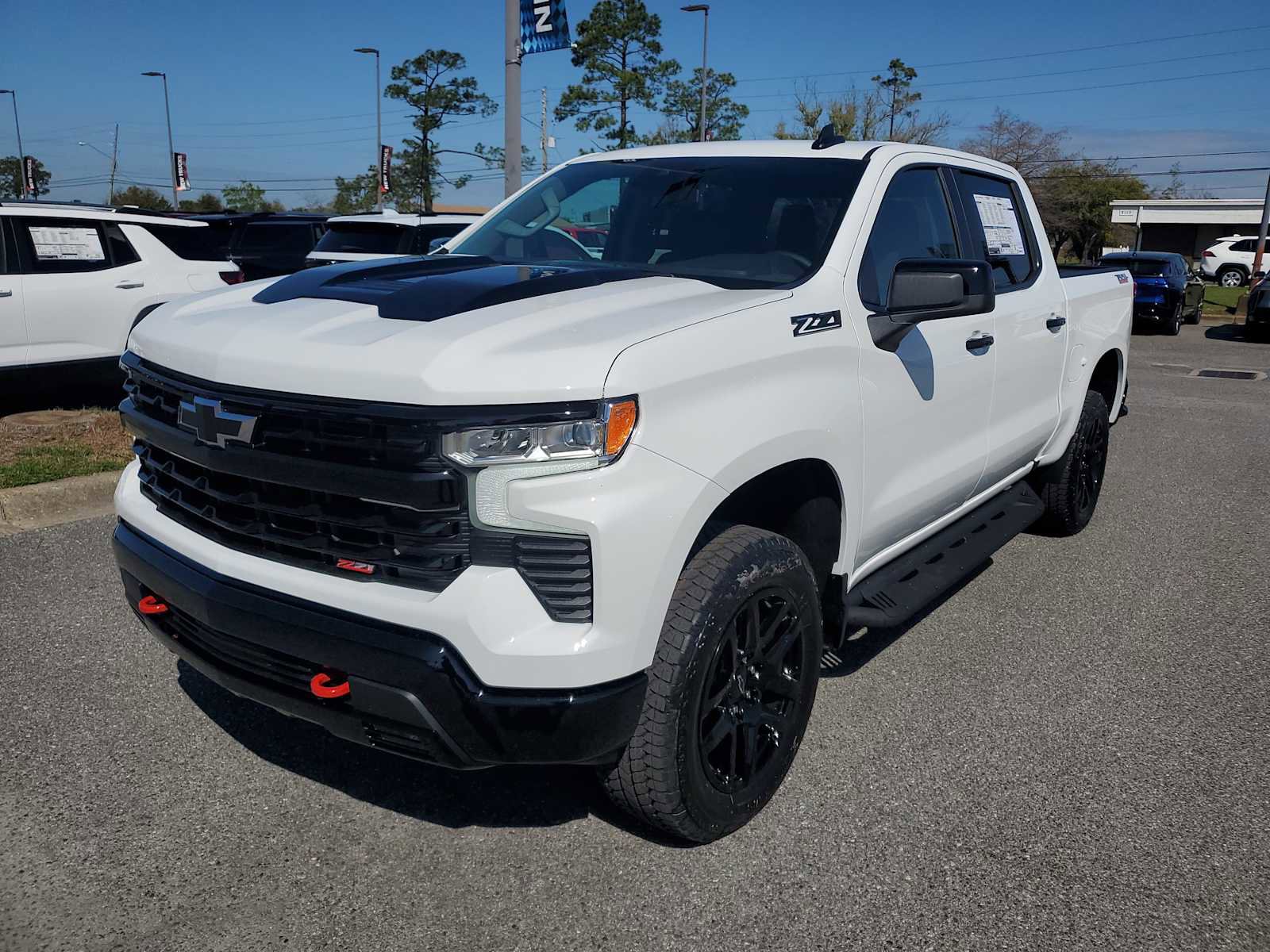 New 2026 Chevrolet Silverado 1500 LT Trail Boss w/ LPO, Dark Essentials Package