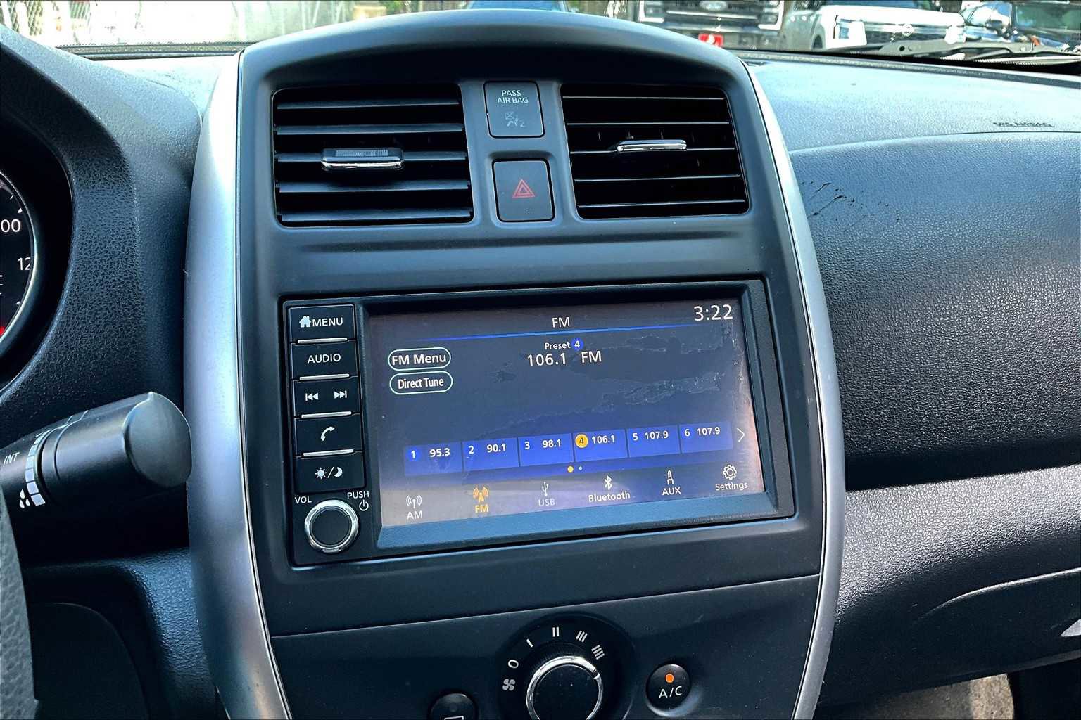 Used 2019 Nissan Versa SV image 28