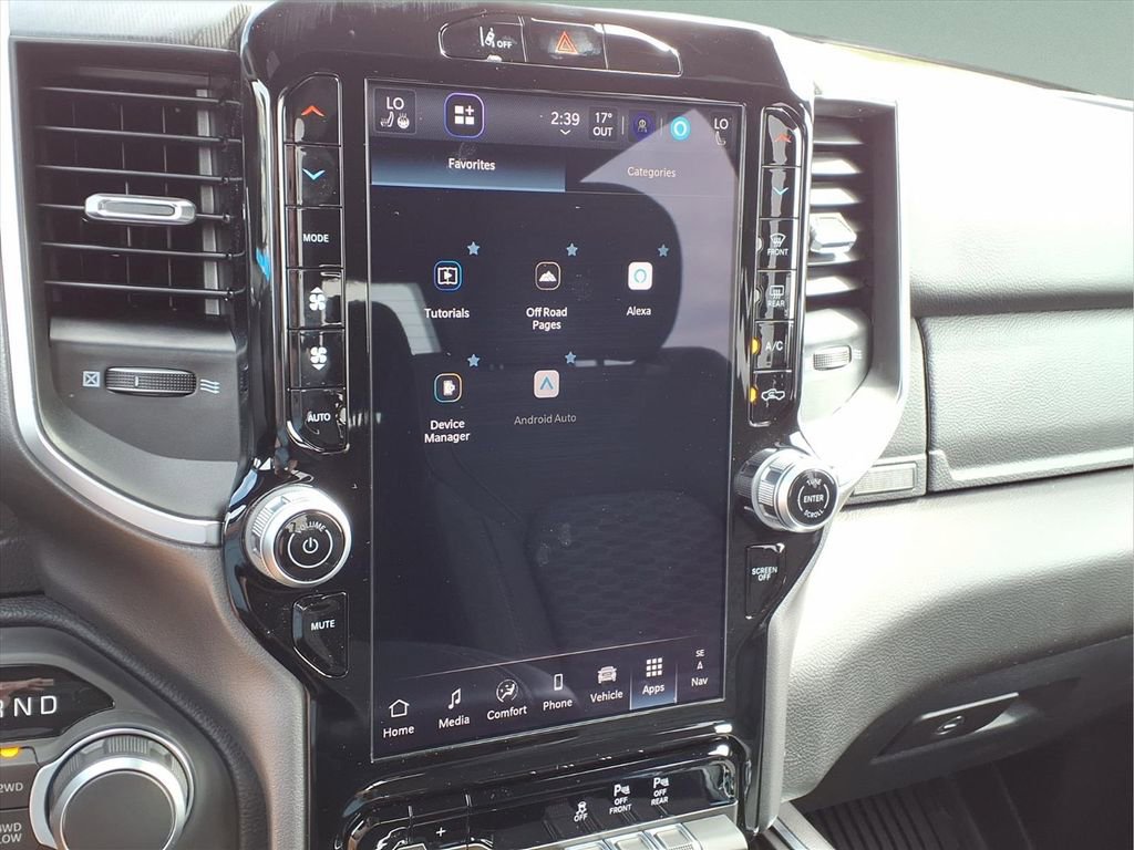 New 2026 RAM 1500 4x4 Crew Cab image 30