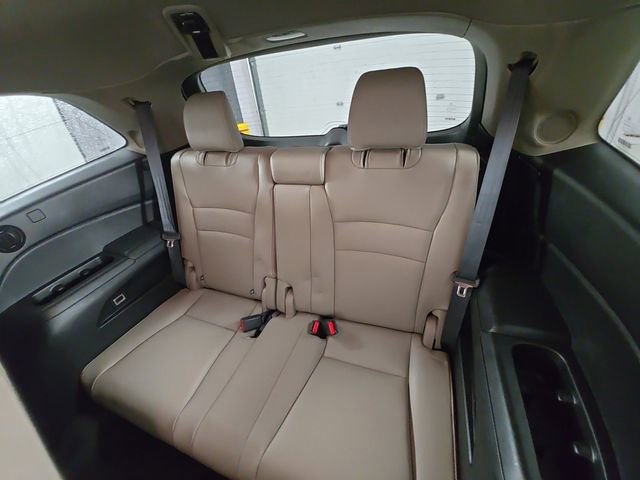 Used 2017 Honda Pilot Touring image 16