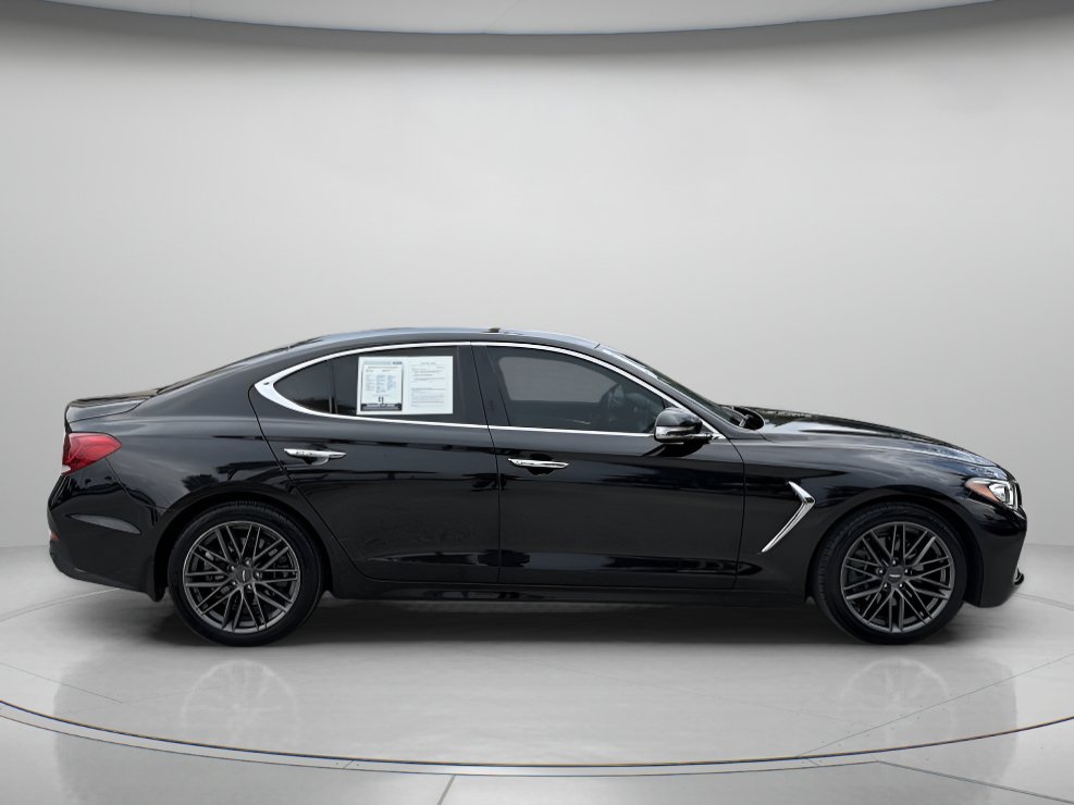 Used 2019 Genesis G70 2.0T Advanced RWD image 2