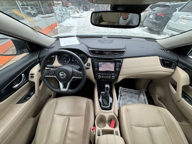 Used 2018 Nissan Rogue SL image 16