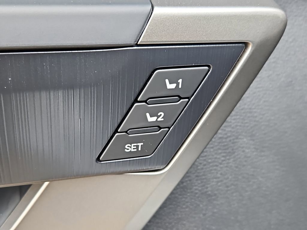 New 2026 Toyota Tundra Limited image 17