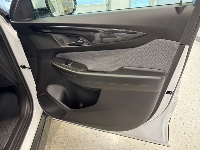 Used 2025 Chevrolet TrailBlazer LT w/ Convenience Package image 41