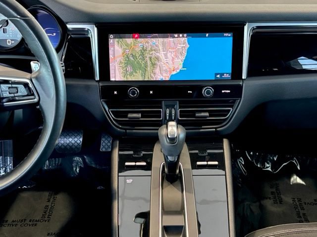 Used 2022 Porsche Macan S AWD/4WD image 16