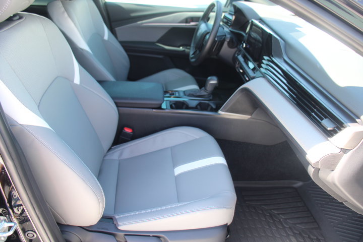 Used 2026 Toyota Camry SE w/ Convenience Package FWD image 19