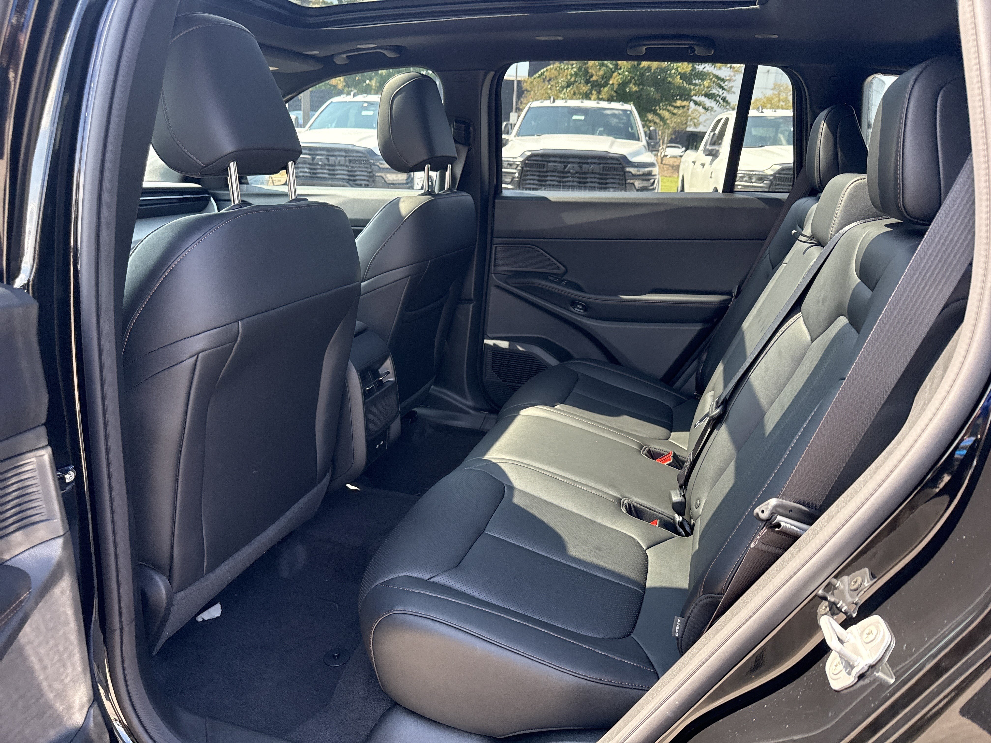 New 2026 Jeep Cherokee Limited AWD/4WD image 21