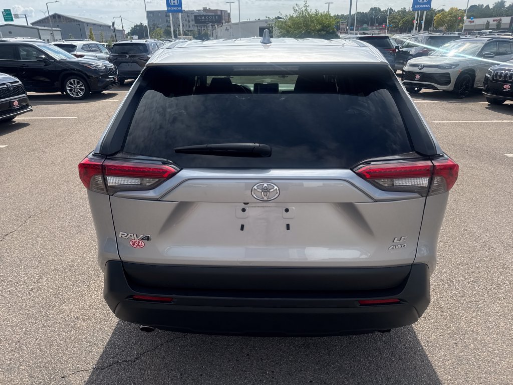 Used 2024 Toyota RAV4 LE AWD/4WD image 6