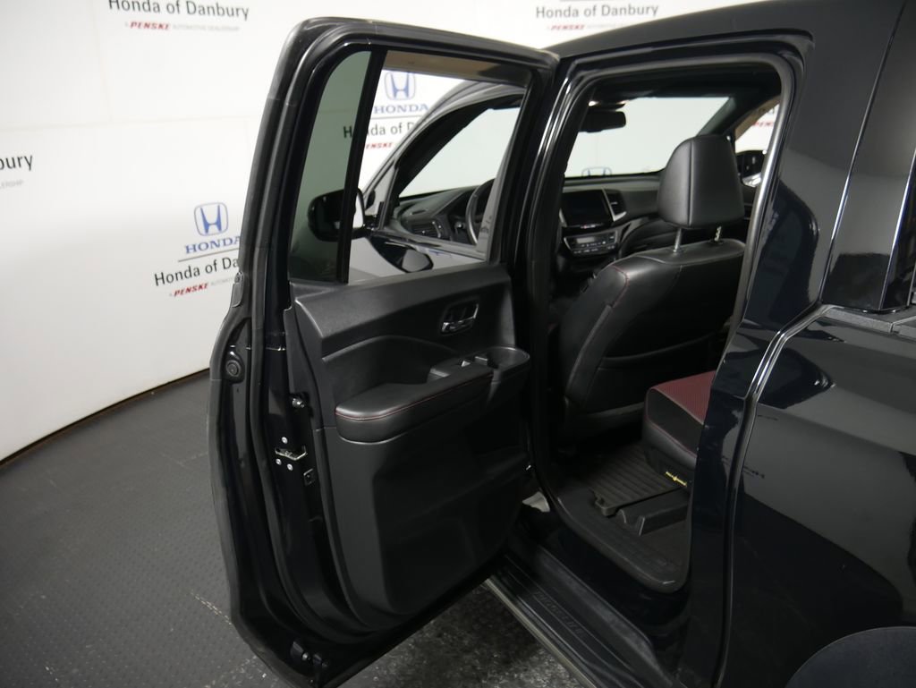 Used 2019 Honda Ridgeline Black Edition image 10
