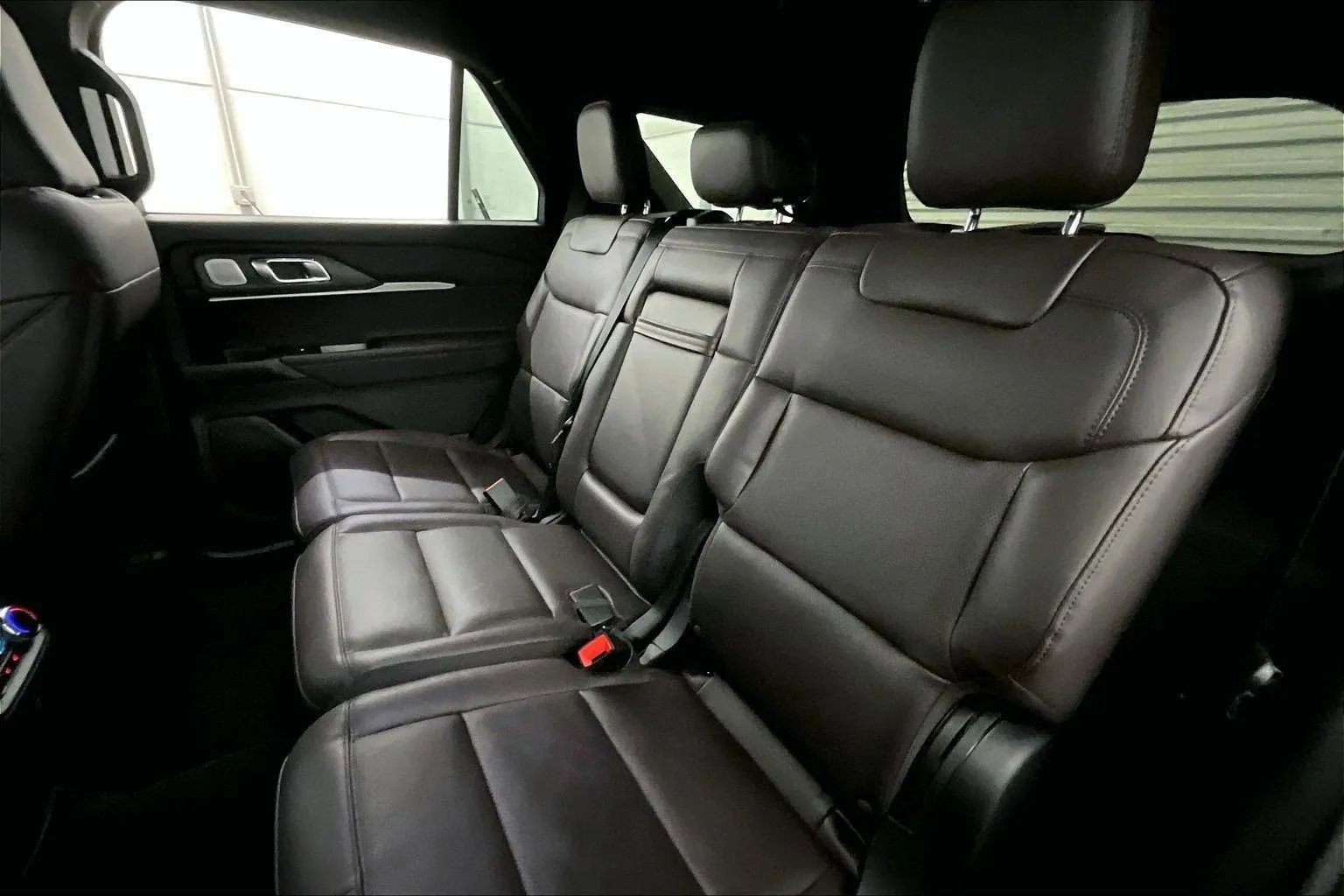 New 2026 Ford Explorer Platinum image 25