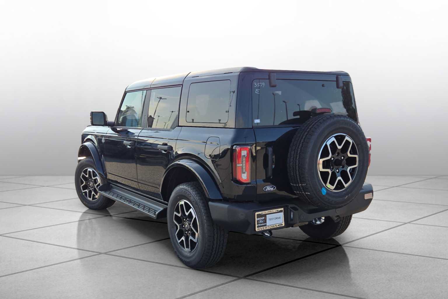 New 2026 Ford Bronco Outer Banks AWD/4WD image 13