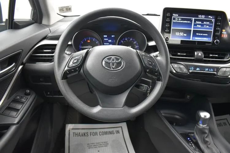 Used 2020 Toyota C-HR LE FWD image 20