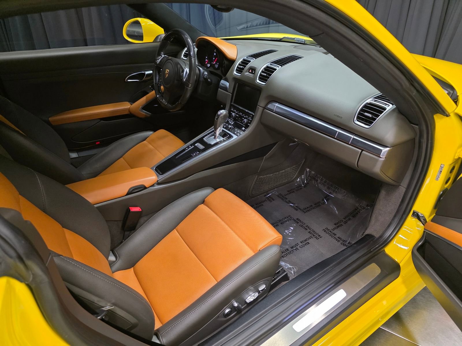 Used 2015 Porsche Cayman image 38