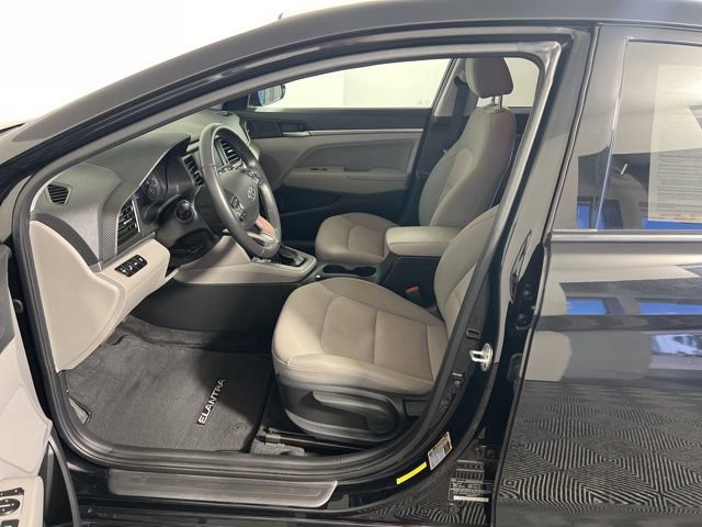 Used 2020 Hyundai Elantra Value Edition FWD image 15