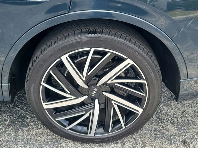 Used 2025 Lincoln Aviator Black Label AWD/4WD image 8