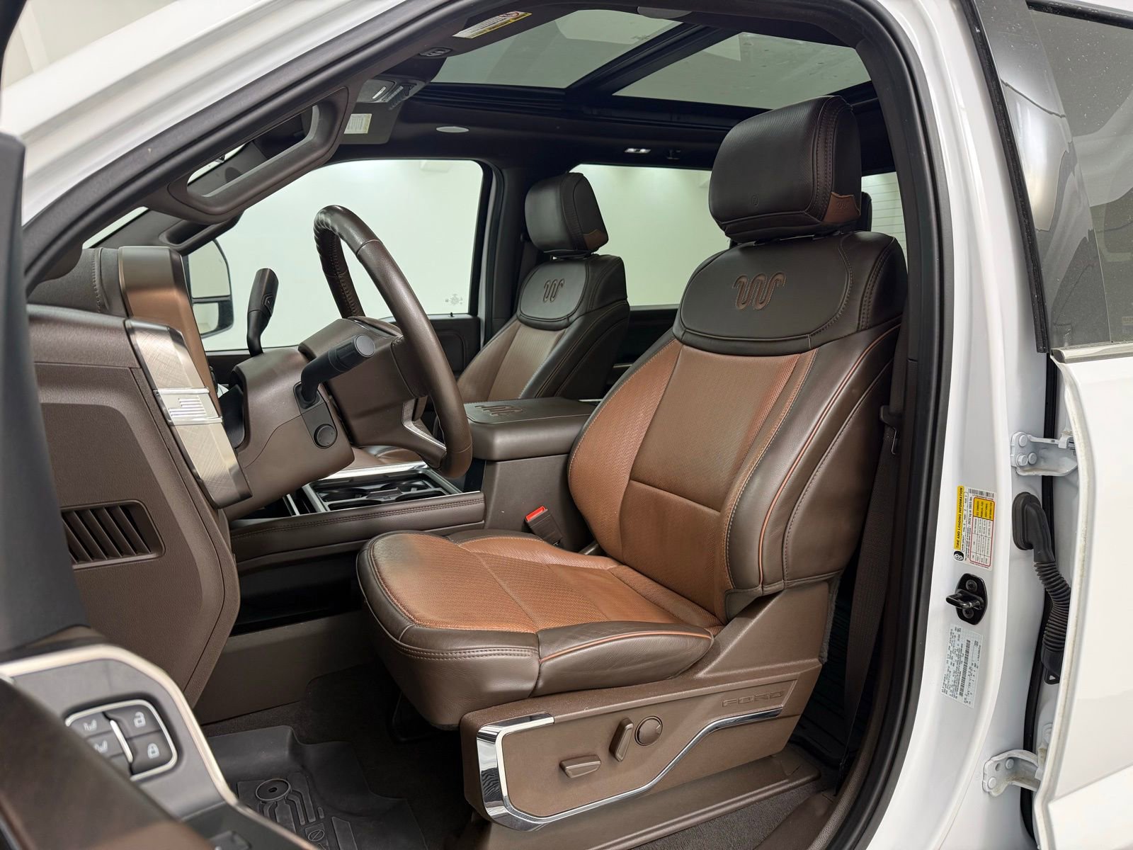 Used 2023 Ford F350 King Ranch w/ Chrome Package image 22