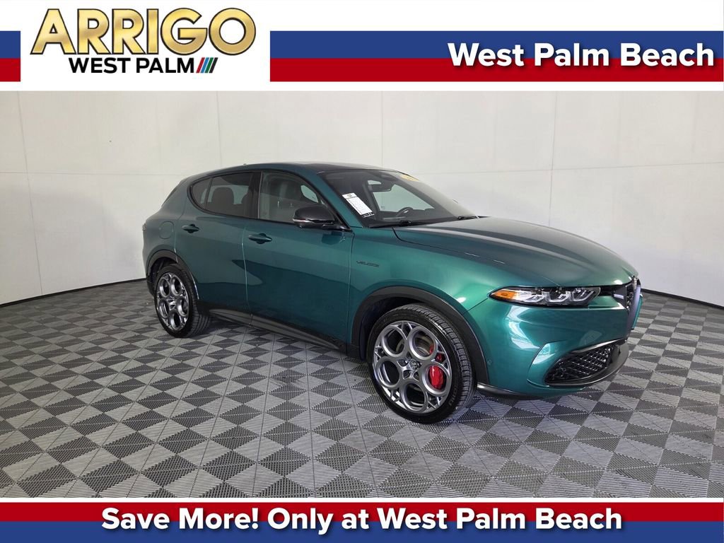 Used 2024 Alfa Romeo Tonale Veloce image 1