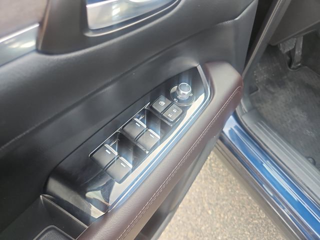Used 2023 MAZDA CX-5 Signature image 12