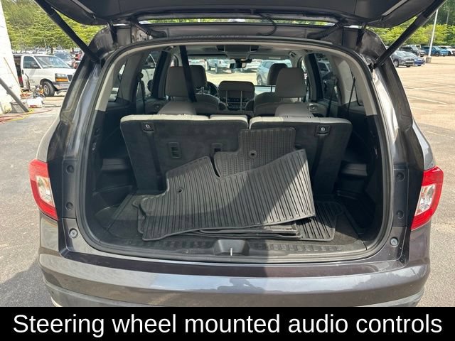 Used 2019 Honda Pilot Touring image 11