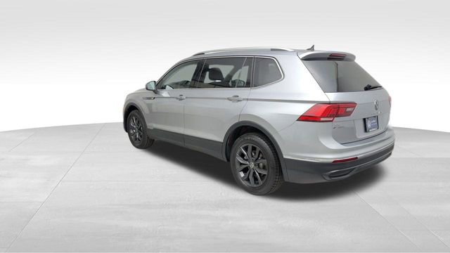 Certified 2024 Volkswagen Tiguan SE image 5