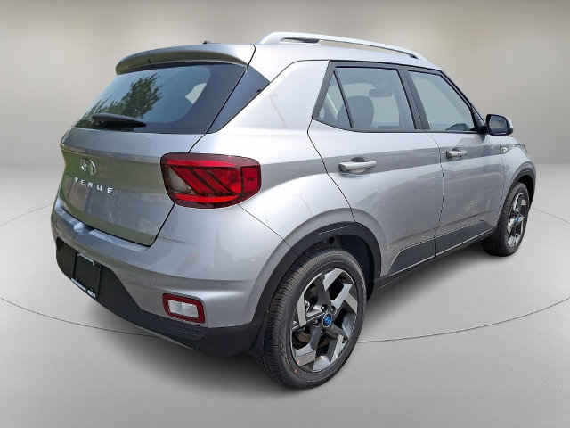 New 2026 Hyundai Venue SEL FWD image 7