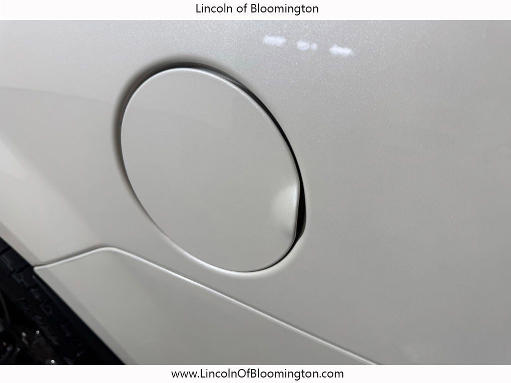 Used 2016 Lincoln Navigator L Reserve AWD/4WD image 33