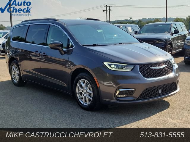 Used 2022 Chrysler Pacifica Touring-L FWD image 7