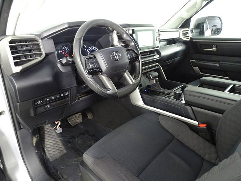 Used 2022 Toyota Tundra SR5 w/ SR5 Convenience Package AWD/4WD image 27